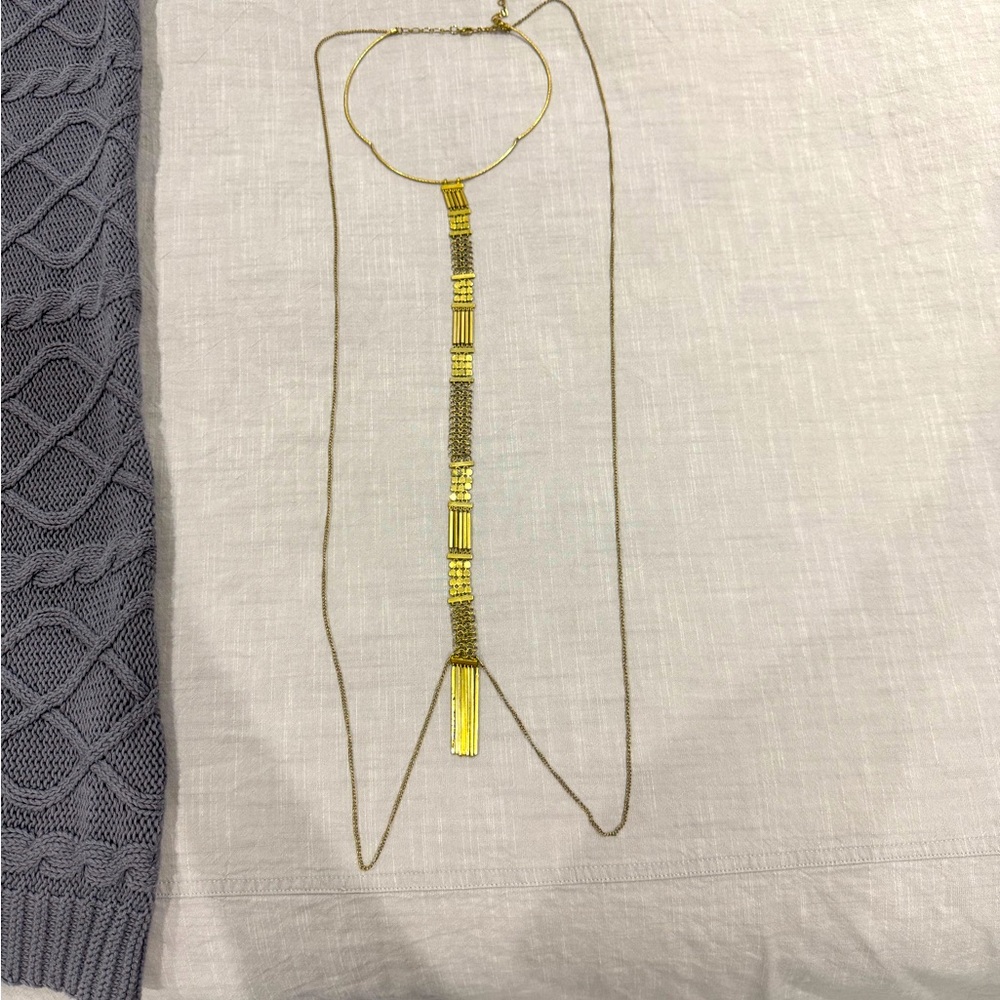 Stella & Dot- Elegant Gold Necklace with Geometric Design